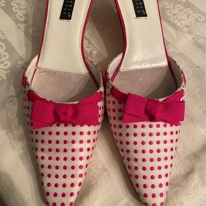 Carole little pink polka dot